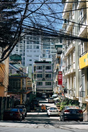 Foto de rua lateral da cidade no Vietnã 