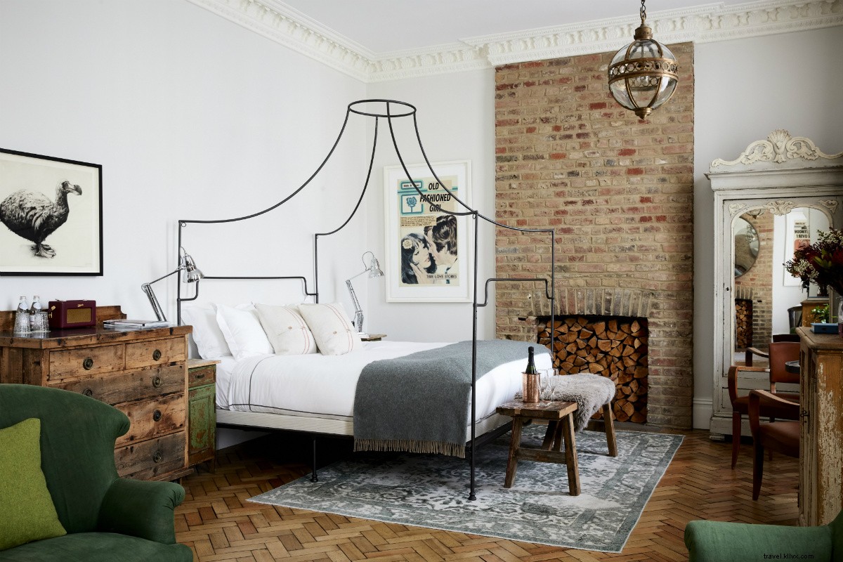 Di 10 Kamar London Pied-a-Terre ini, Hidup Meniru Seni 