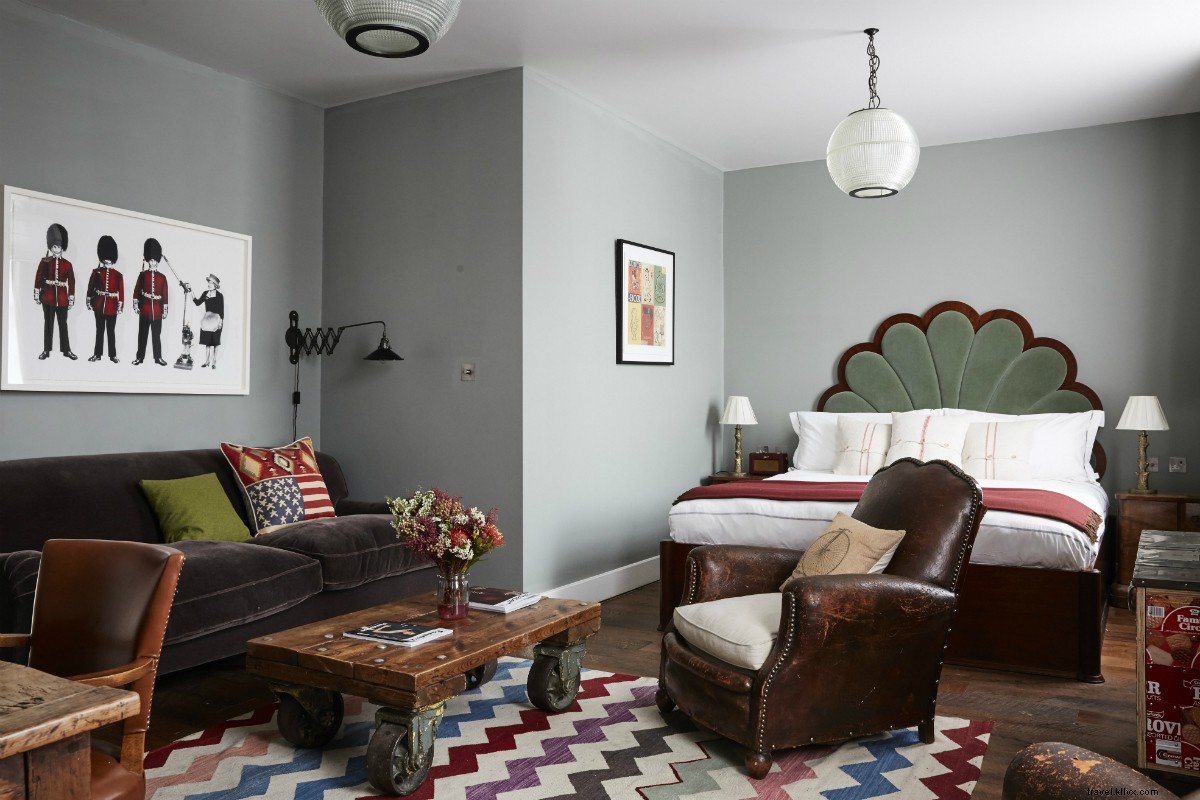 Di 10 Kamar London Pied-a-Terre ini, Hidup Meniru Seni 