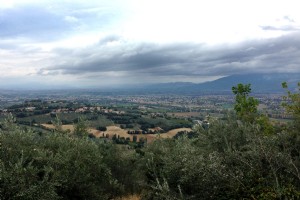 Kota Bukit dan Pemandangan Lembah di Montefalco yang Menawan 