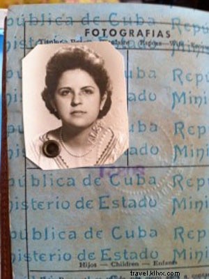 Aucune femme n est une île :une fille de l exil rentre chez elle à Cuba 