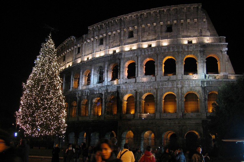 O passeio dos arqueólogos pela Roma pagã:uma história de Natal 