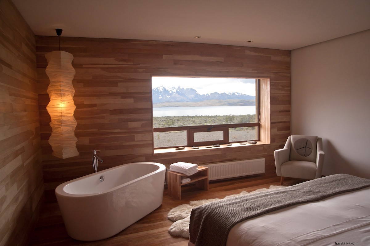 Un hotel in Patagonia, Fuori dalla griglia 