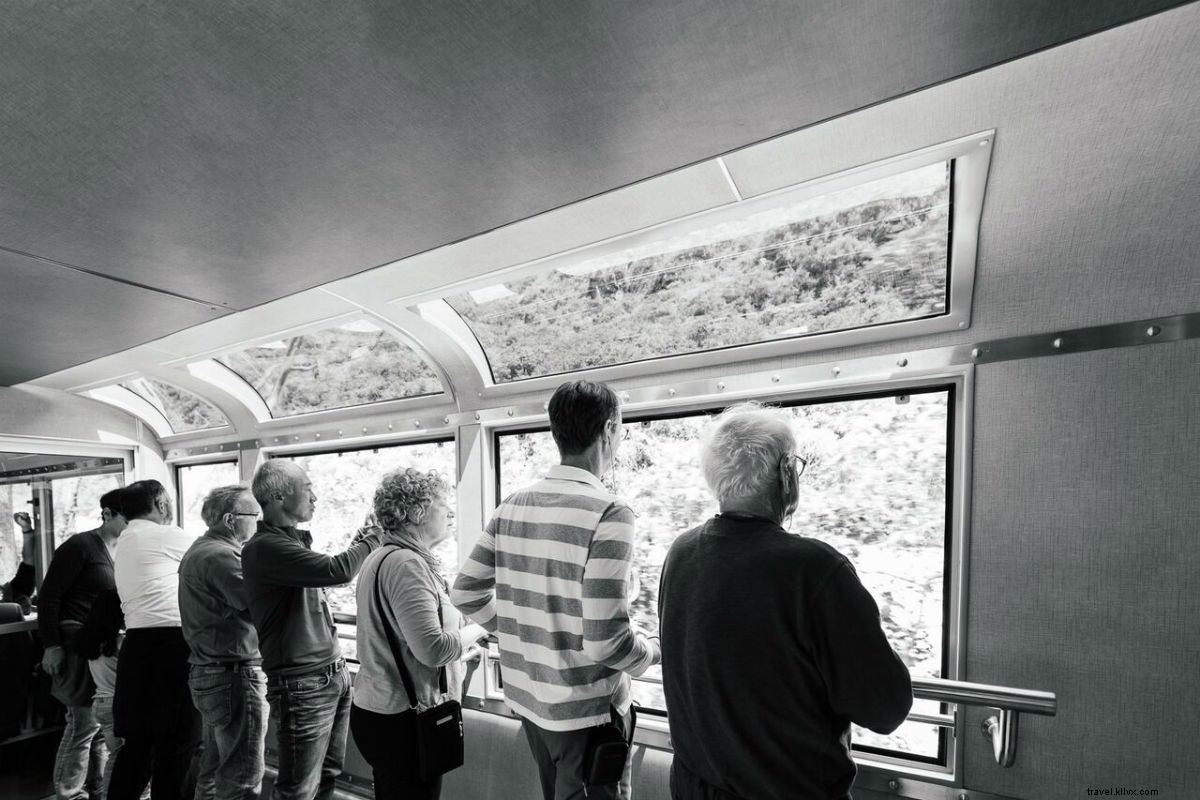 新しい360度の電車に乗るのが古いマチュピチュを見る最良の方法です 