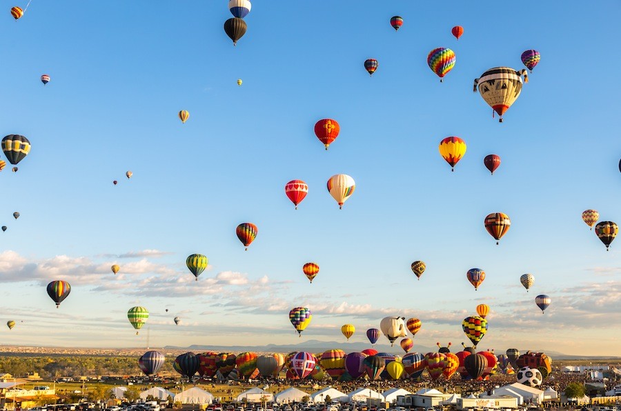 VIDEO:Fiesta internacional de globos aerostáticos de Albuquerque 