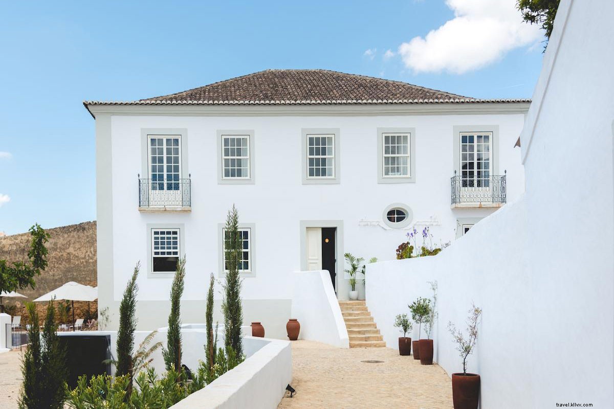 Sol, Arena, y un hermoso hotel boutique en la costa portuguesa 