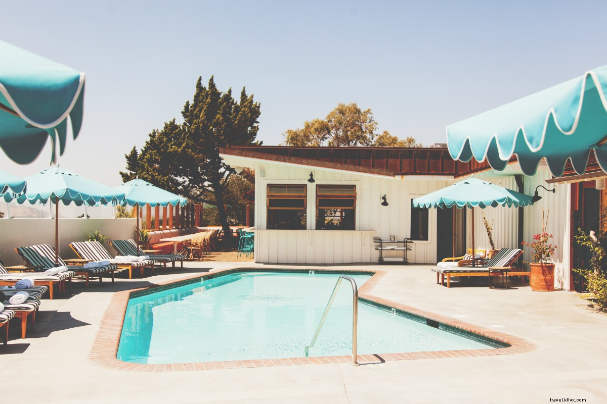 Alerta de Instagram! Motel de California abandonado de la década de 1950 obtiene un impresionante cambio de imagen estadounidense 
