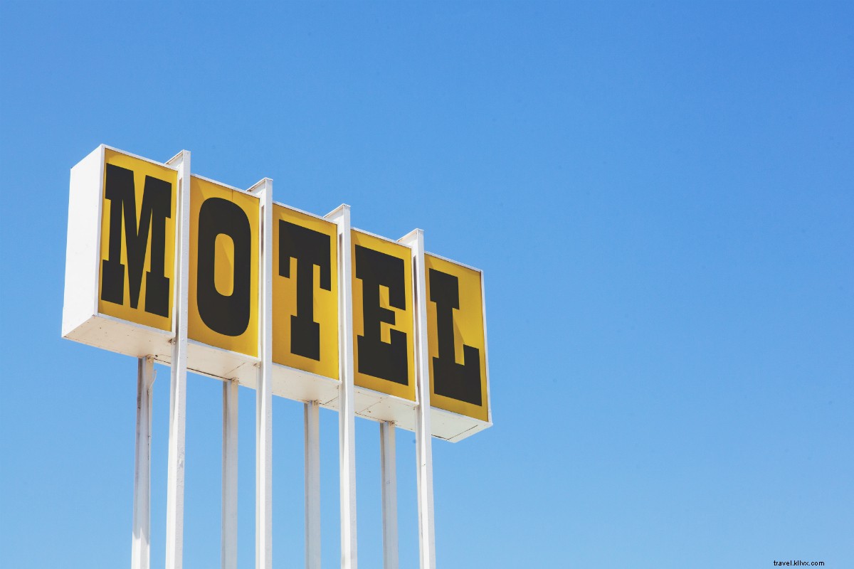 Peringatan Instagram! California Motel tahun 1950-an yang terbengkalai Mendapat Perubahan Americana yang Menakjubkan 