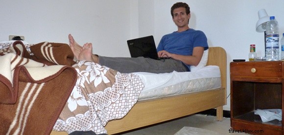 Mengapa Saya Belum Menggunakan Couchsurfing 