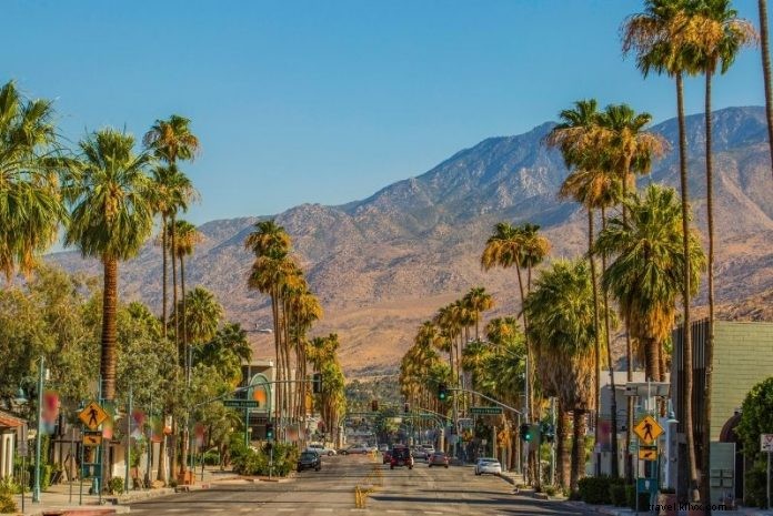 56 Hal Seru &Tidak Biasa yang Dapat Dilakukan di Palm Springs, California 
