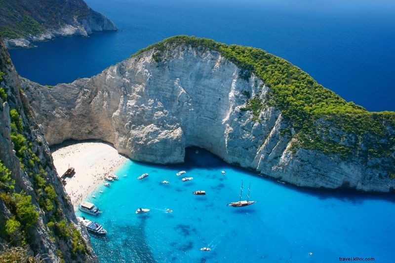 今年の夏に訪れるヨーロッパの36の最高の島 