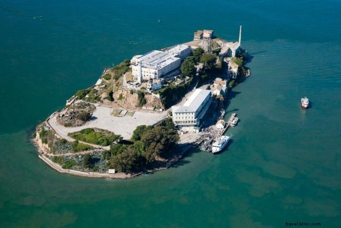 18 Tur Pulau Alcatraz Terbaik – Mana yang Harus Dipilih? 