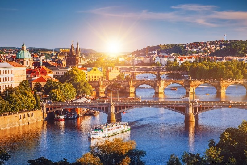 Cruceros por el río Praga:¿cuál es el mejor? 