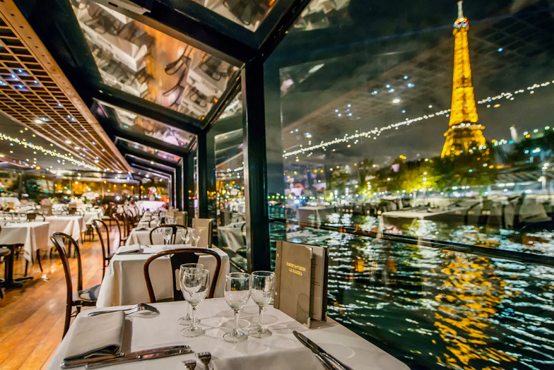 Compare los cruceros por el río Sena en París:¿cuál es el mejor? 