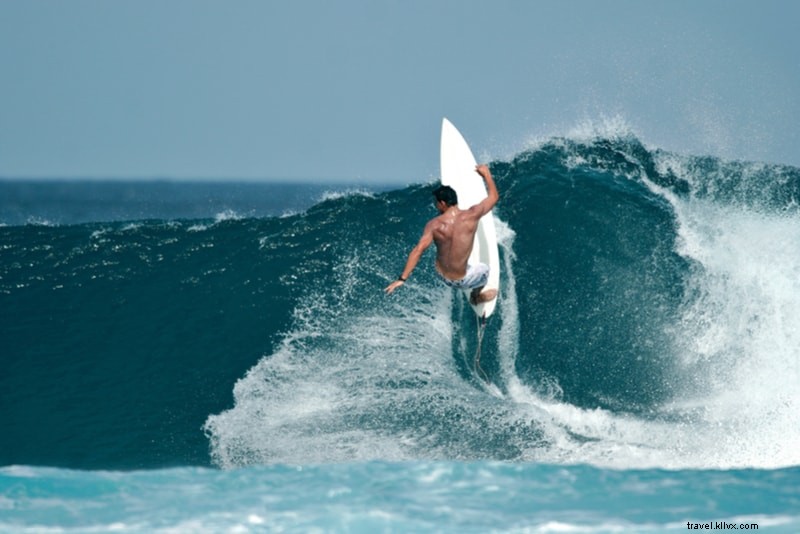 27 lugares imperdibles para hacer surf en todo el mundo 