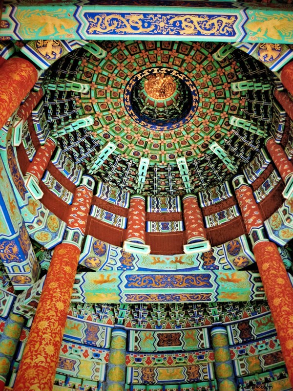 El hermoso interior del templo del cielo 