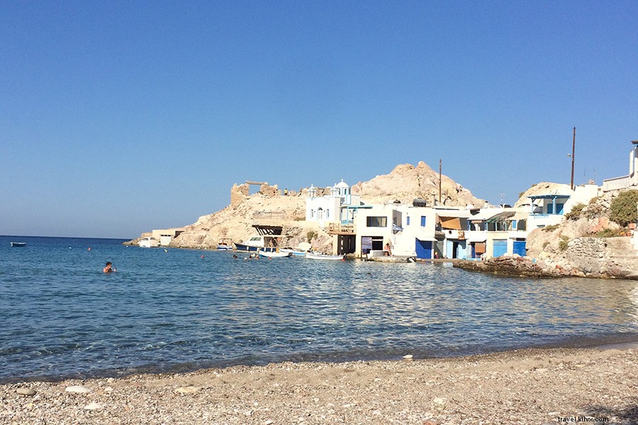 ミロスはギリシャの島々のソランジュです 
