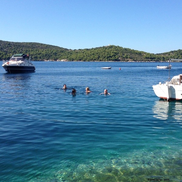 Sono su una barca in Croazia. Come è successo? 