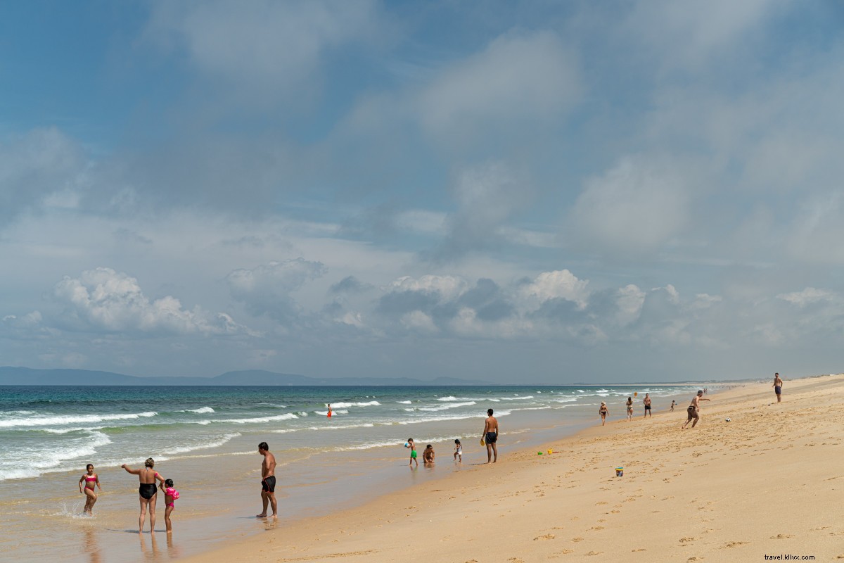 コンポルタでの完璧なビーチバケーションへのすべてのガイド、 ポルトガル 