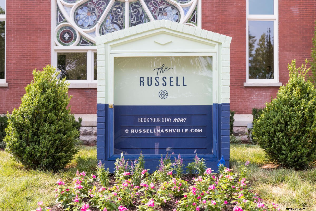 Injil Perhotelan, Menurut The Russell Nashville 