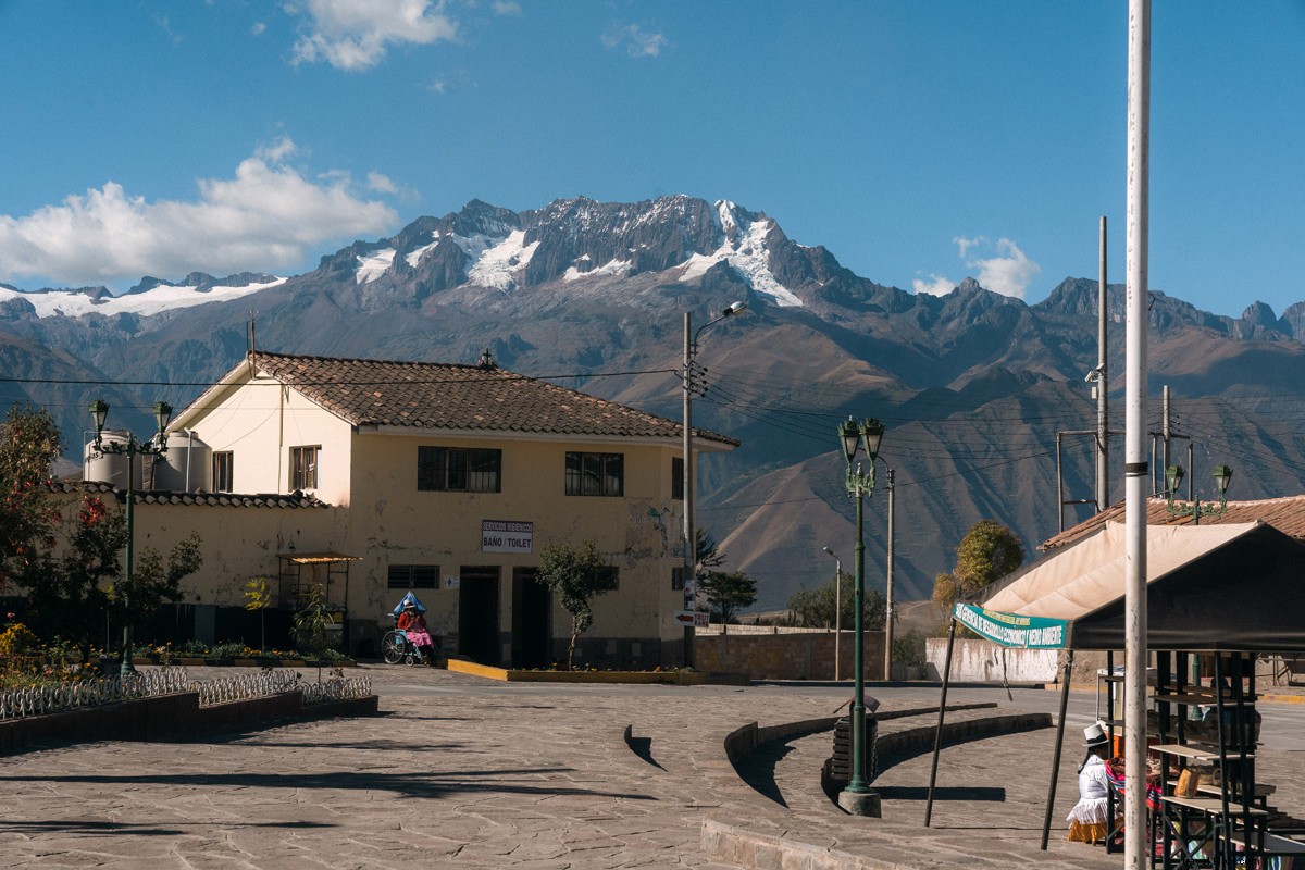 Nella Valle Sacra del Perù, un hotel immersivo porta cibo e avventura a nuove vette 