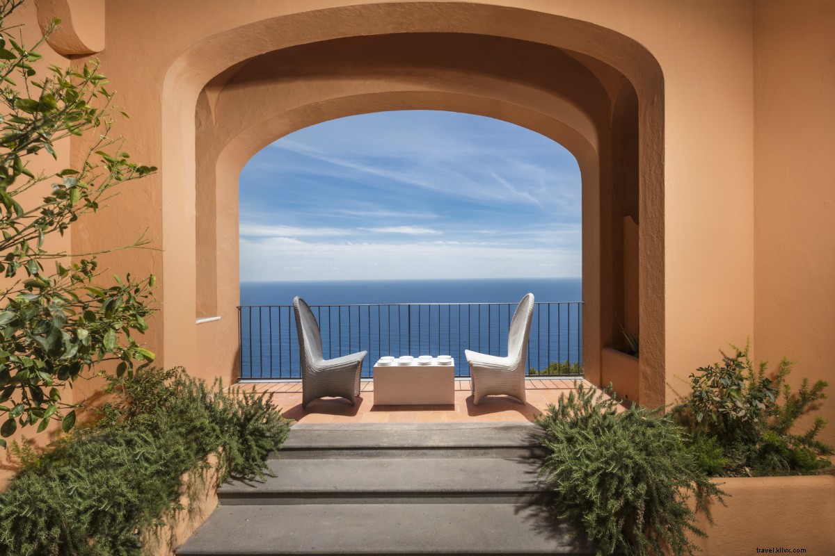 In questa villa nascosta a Capri, Avrai la vista sul mare tutta per te 