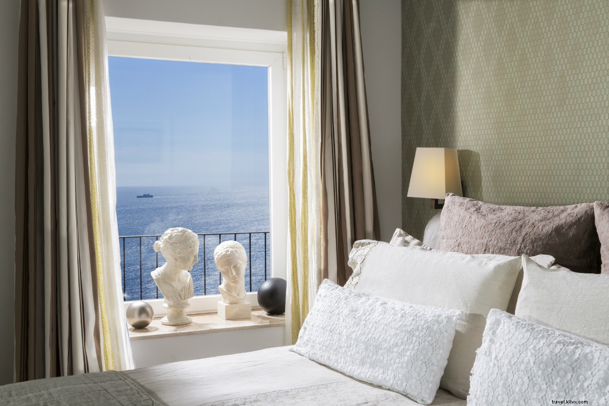 Nesta Vila Oculta em Capri, Você terá as vistas do mar só para você 
