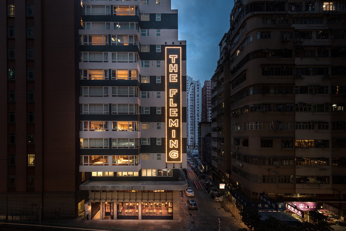 ウェスアンダーソンが香港のホテルをオープンした場合、 これはそれがどのように見えるかです 