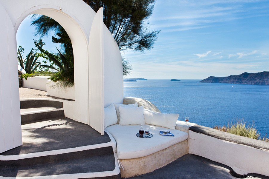 Se cerchi il romanticismo, Prova questo rifugio sulla scogliera a Santorini 