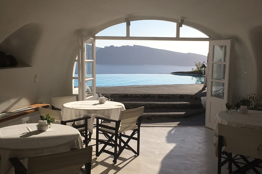 Se você está procurando romance, Experimente este refúgio em um penhasco em Santorini 