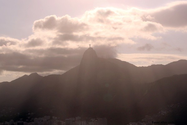 VIDEO:Las montañas y los barrios marginales de Río de Janeiro 