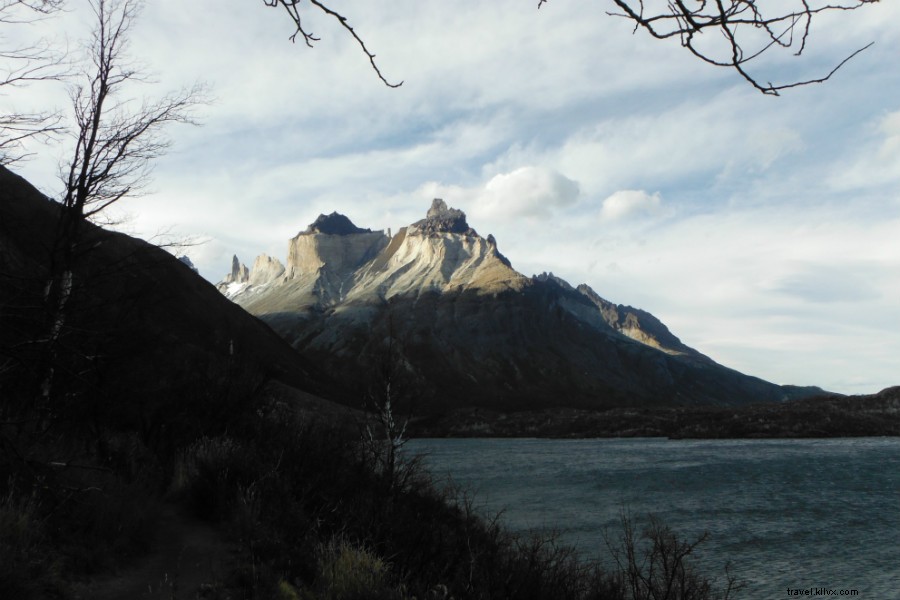 A World of Blue:Trekking por la Patagonia 