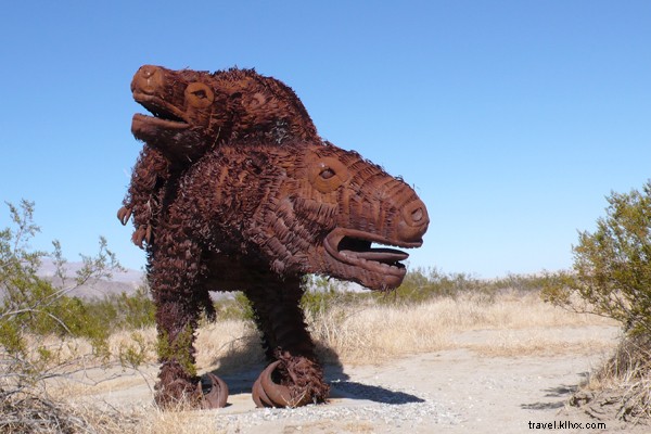 Ver bestias prehistóricas y ovejas bromistas en Palm Springs 
