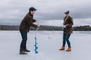Pesca no gelo como alternativa de fim de semana embriagado em Nova York 