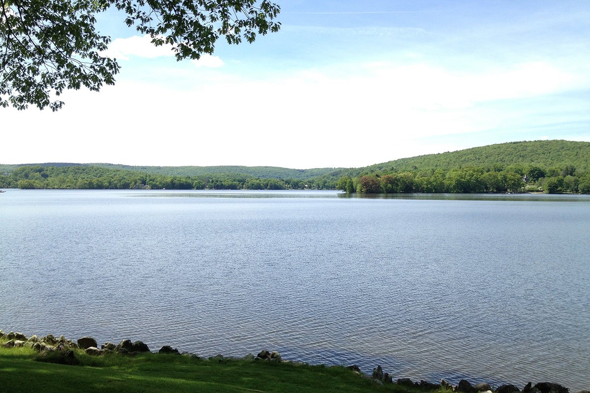 Terapi Ritel Menanti di Kota Kecil Connecticut 