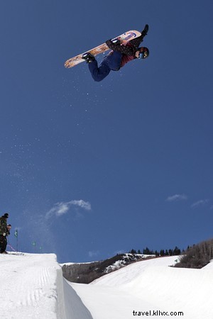 Faça uma pausa:snowboard em Park City com Torah Bright 