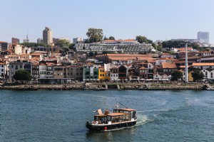ポルトガルの写真であなたのボートを木製 