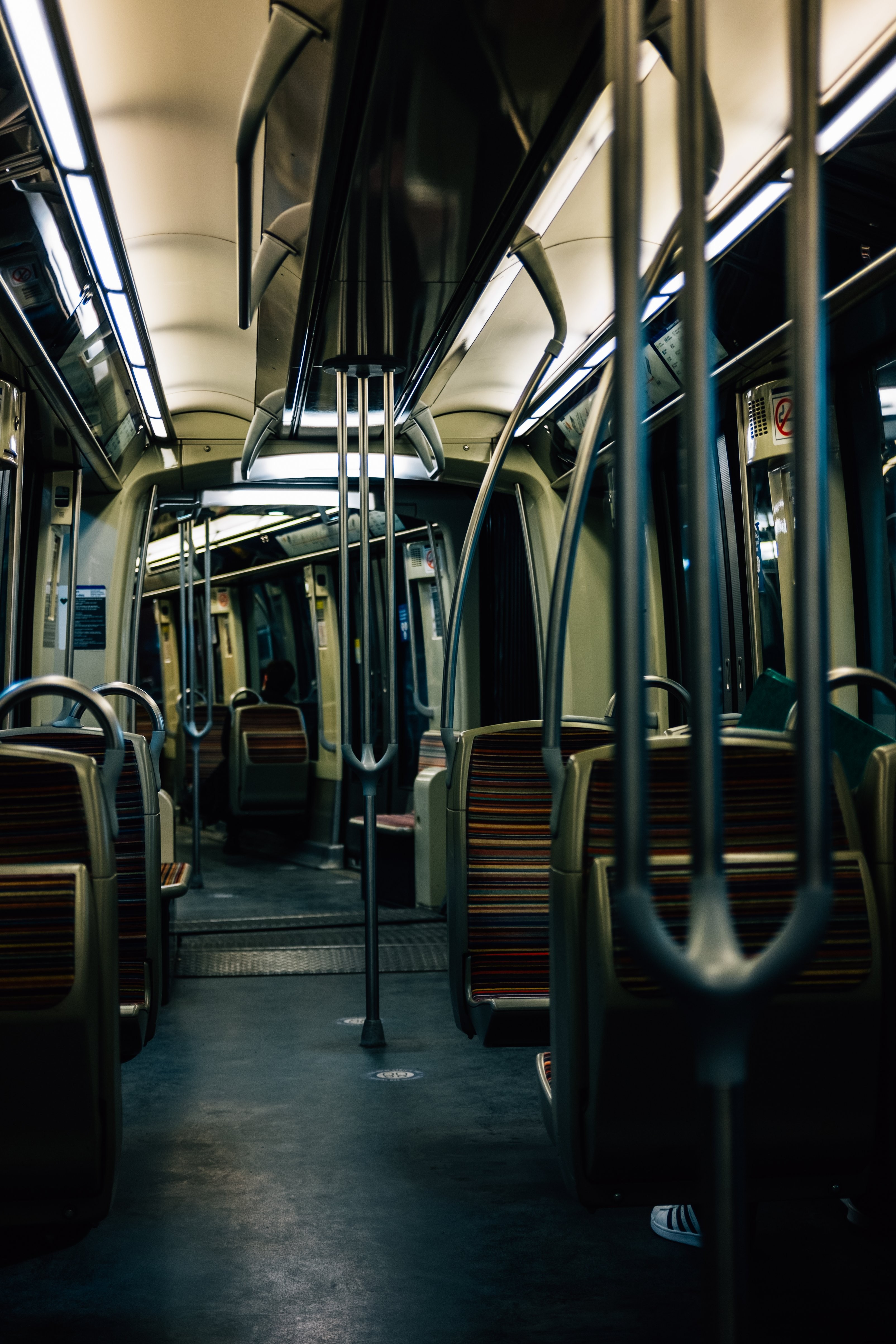 L interno vuoto di un veicolo di trasporto pubblico Photo 