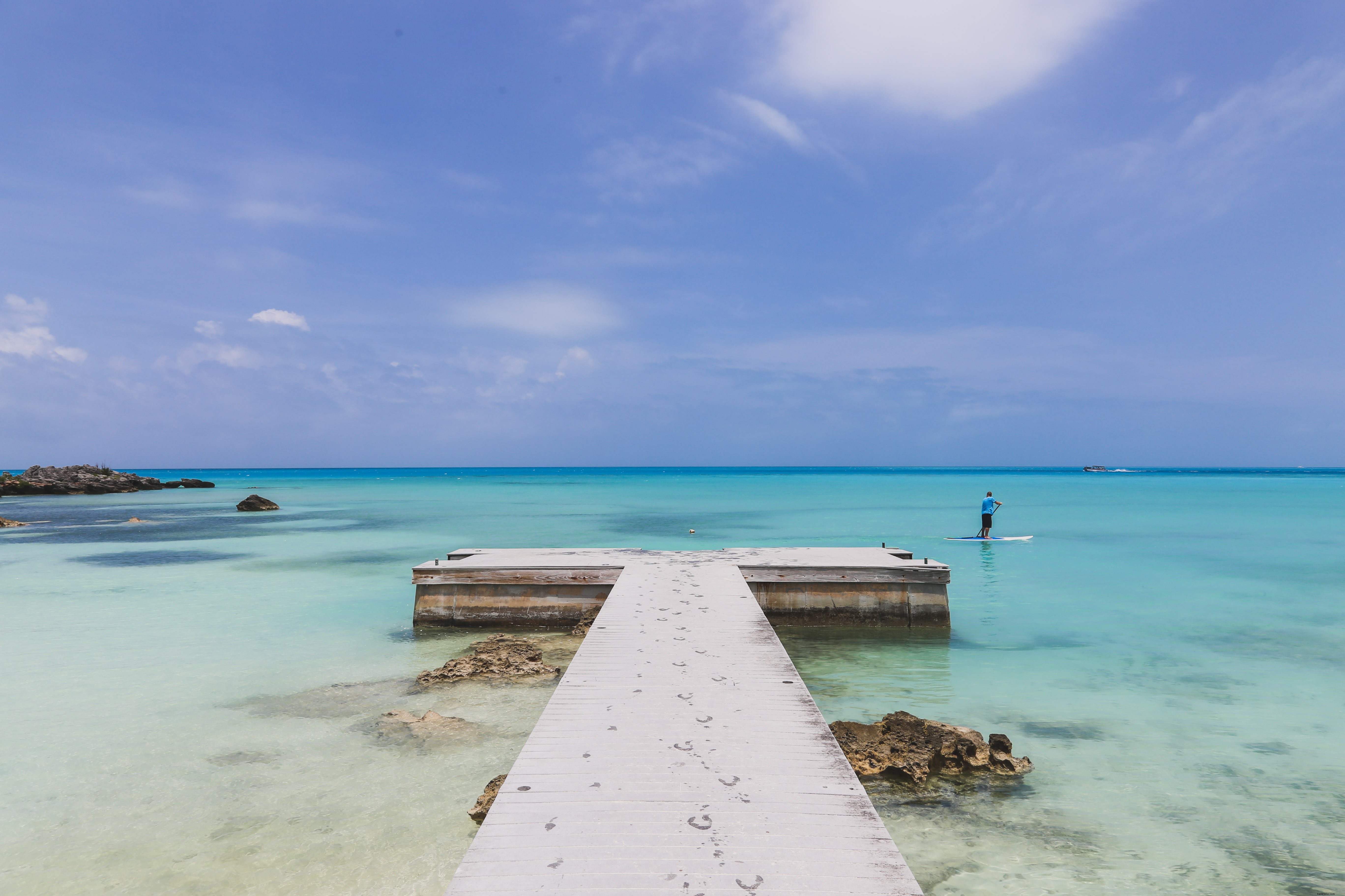 Foto de muelle recientemente vacío 