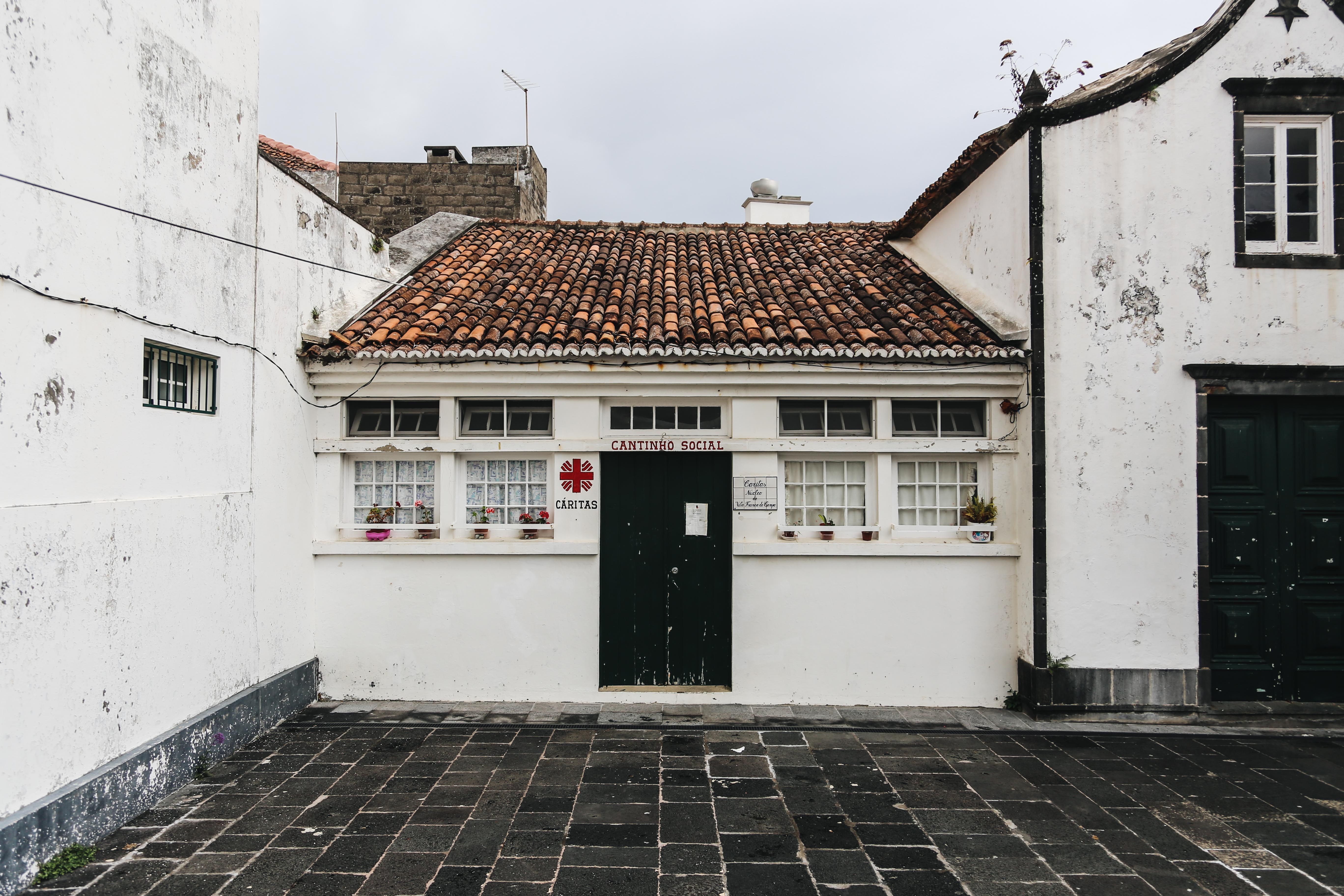 ポルトガルの社交クラブの建物写真 