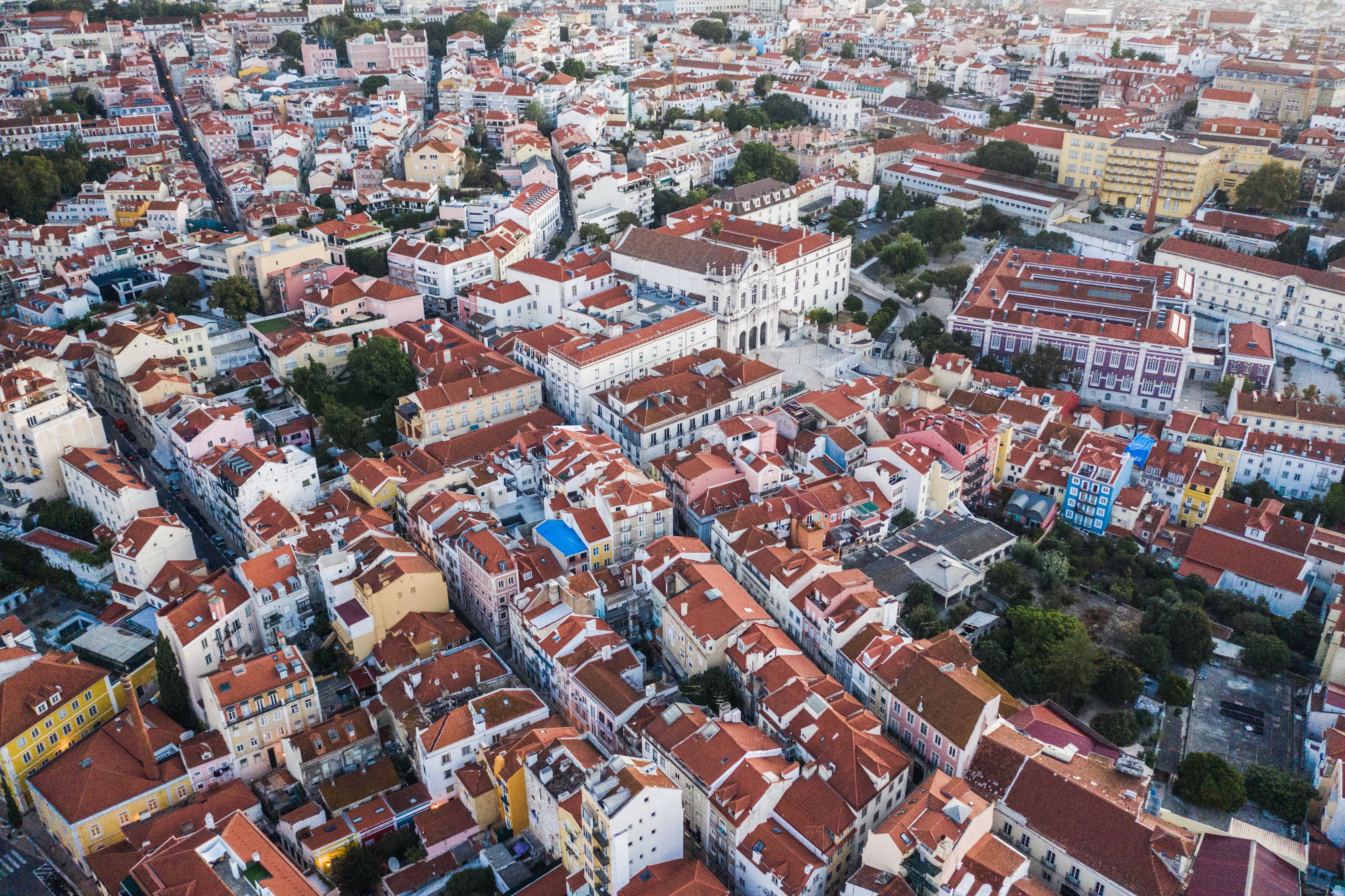 Vue sur les drones de l étalement de la ville de Lisbonne Portugal Photo 