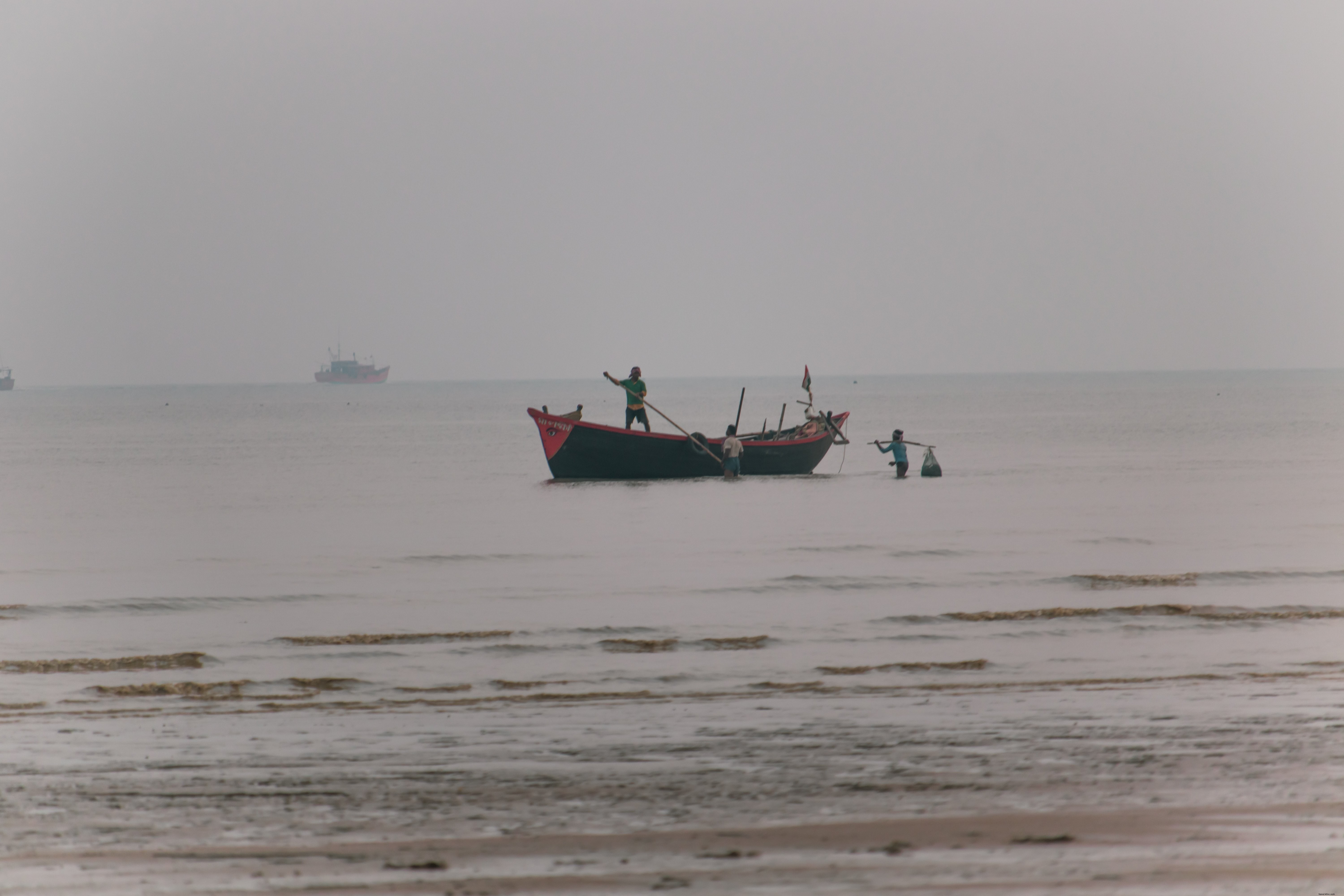 海岸線の写真の漁師 