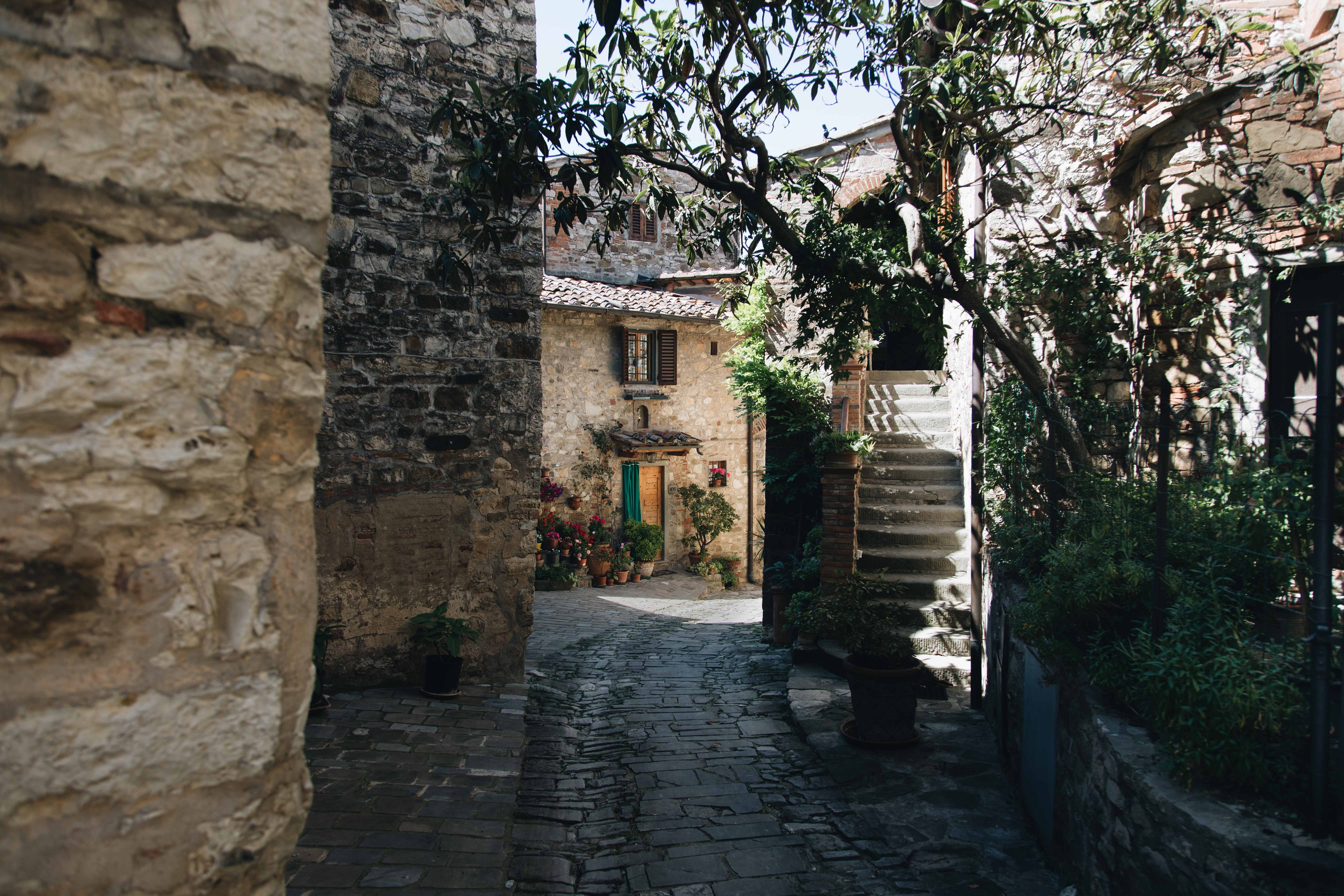 Petite Rue Pavée Au Soleil Photo 