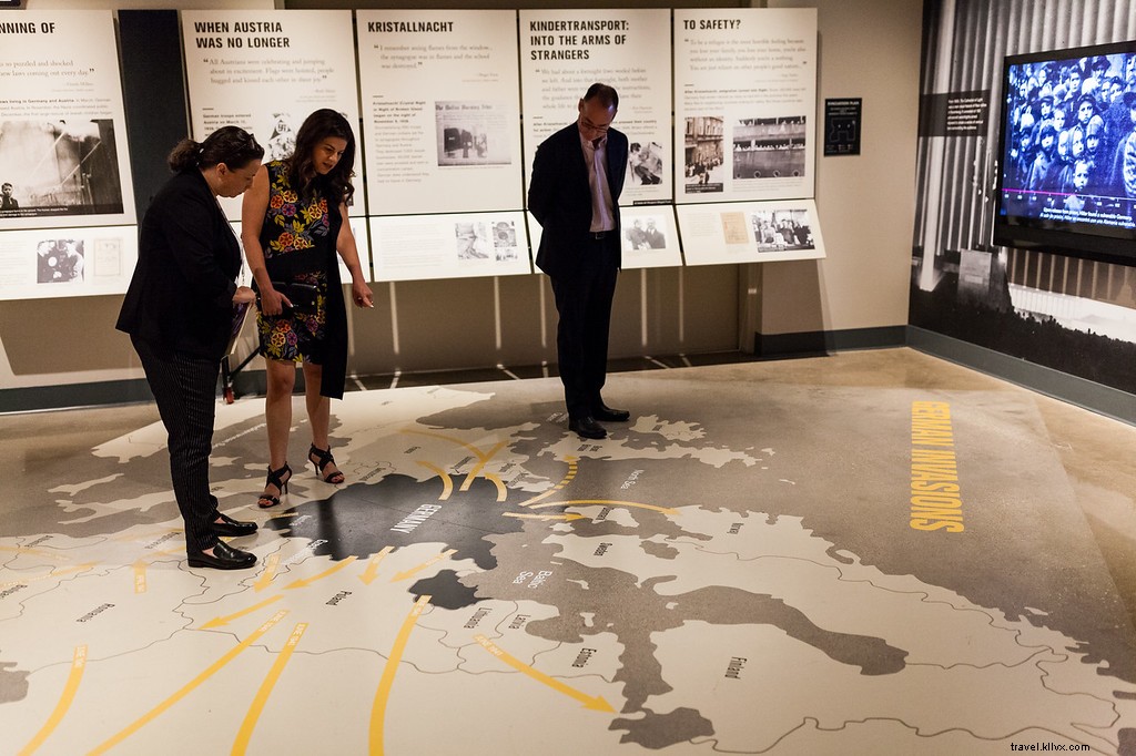 Rayakan Hari Hak Asasi Manusia di Dallas Holocaust dan Museum Hak Asasi Manusia 