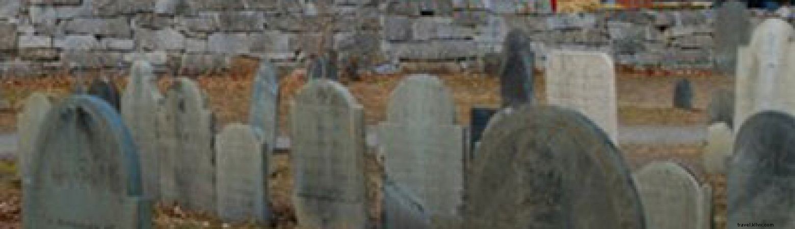 Pemakaman Jalan Charter/Tempat Pemakaman Lama 