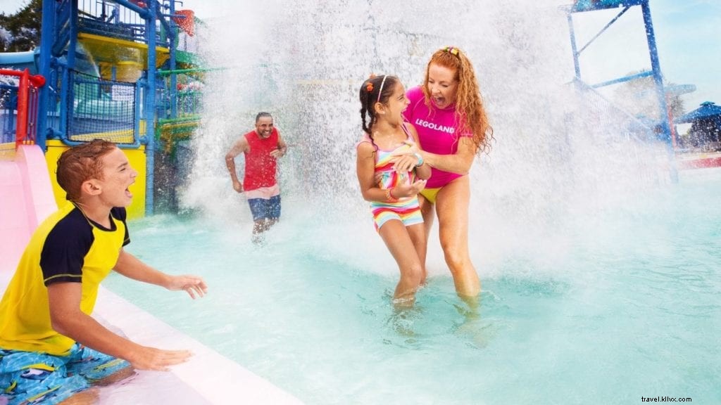 7 mejores parques acuáticos en Orlando para cada grupo de edad e interés 