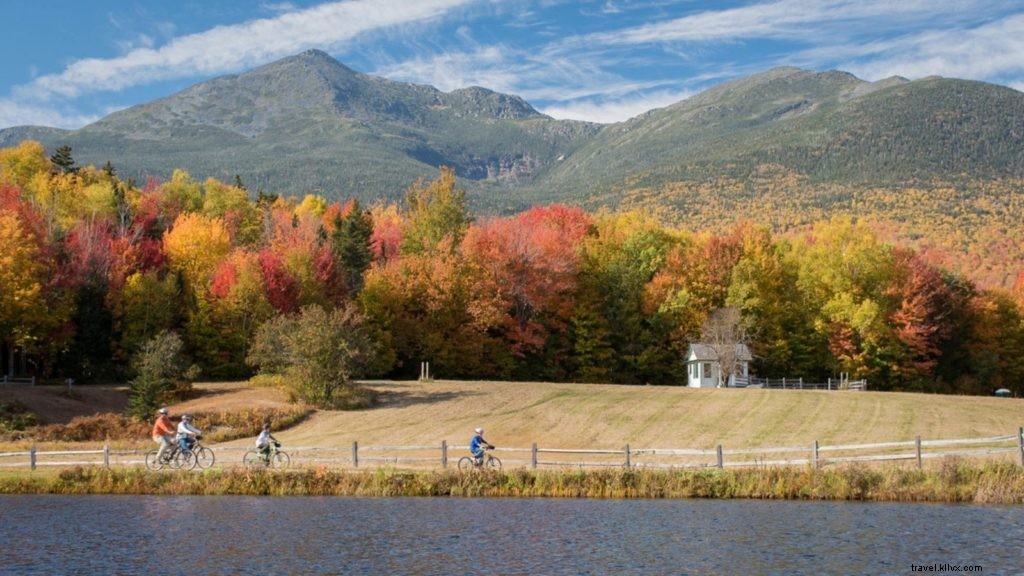 秋の家族旅行に最適なニューイングランドの10の町 