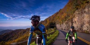 Como fazer:aventuras de ciclismo na estrada em Asheville 
