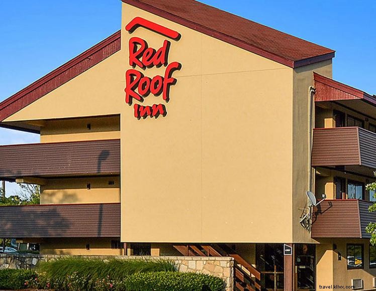 Red Roof Inn Sur 