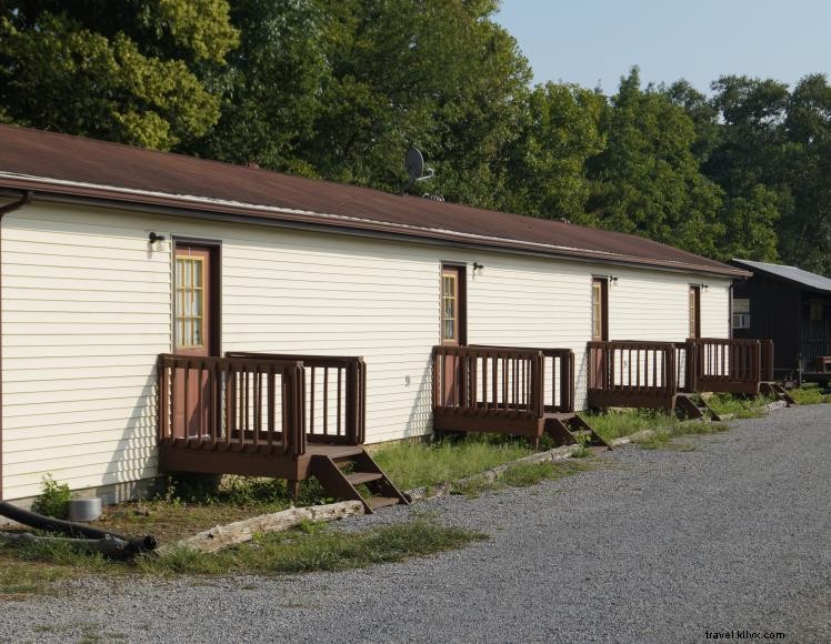 Retraite au bord de la rivière 